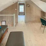 Beautiful In With Kitchen *