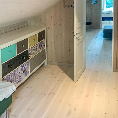 Superbe Maison De 4 à Hébergement de vacances Risør