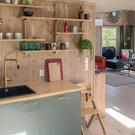 Holiday home Beautiful In With Kitchen